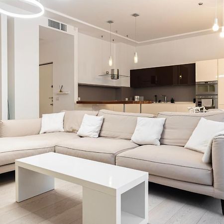 Elegante E Spazioso Quadrilocale In Porta Venezia Milán Exterior foto