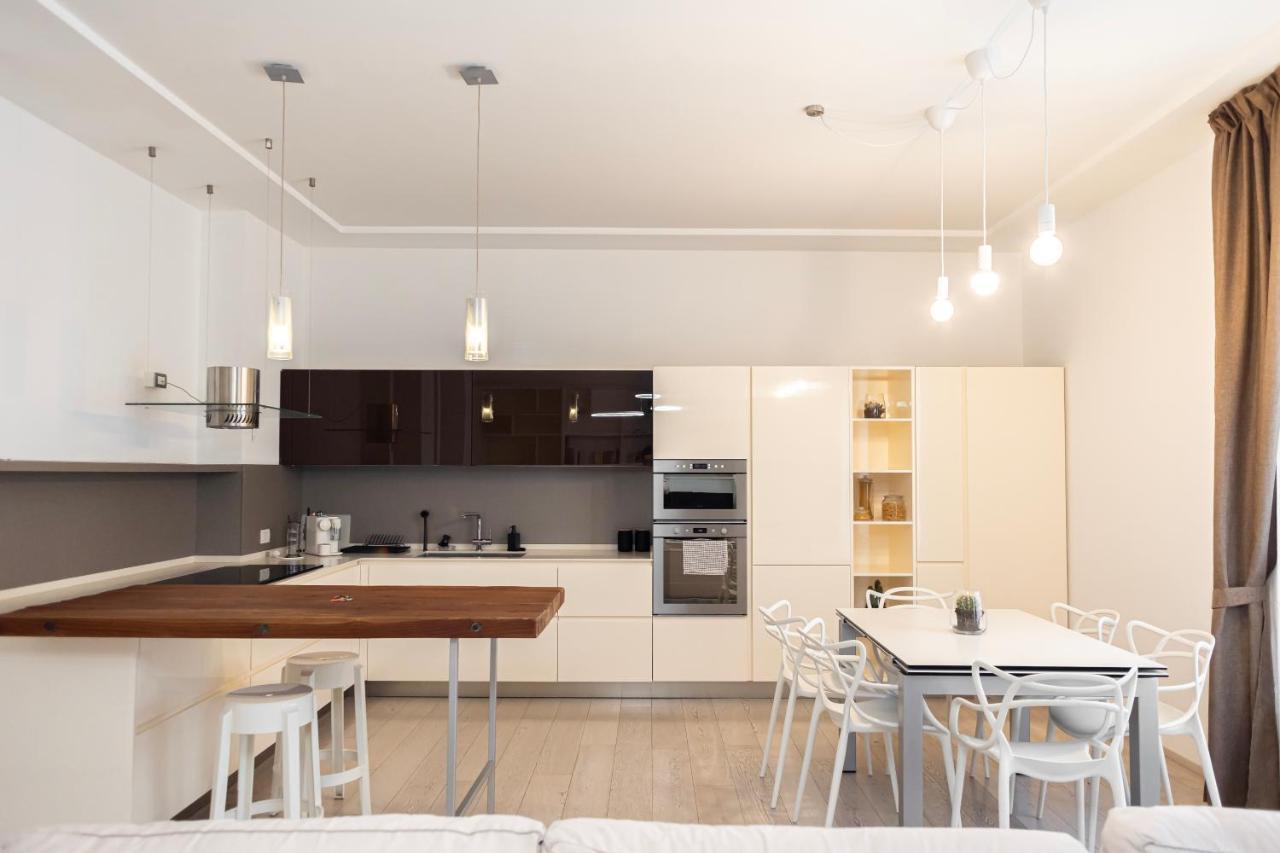 Elegante E Spazioso Quadrilocale In Porta Venezia Milán Exterior foto