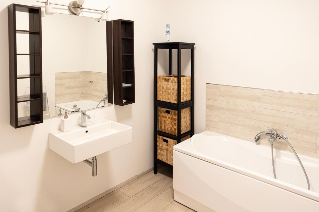 Elegante E Spazioso Quadrilocale In Porta Venezia Milán Exterior foto