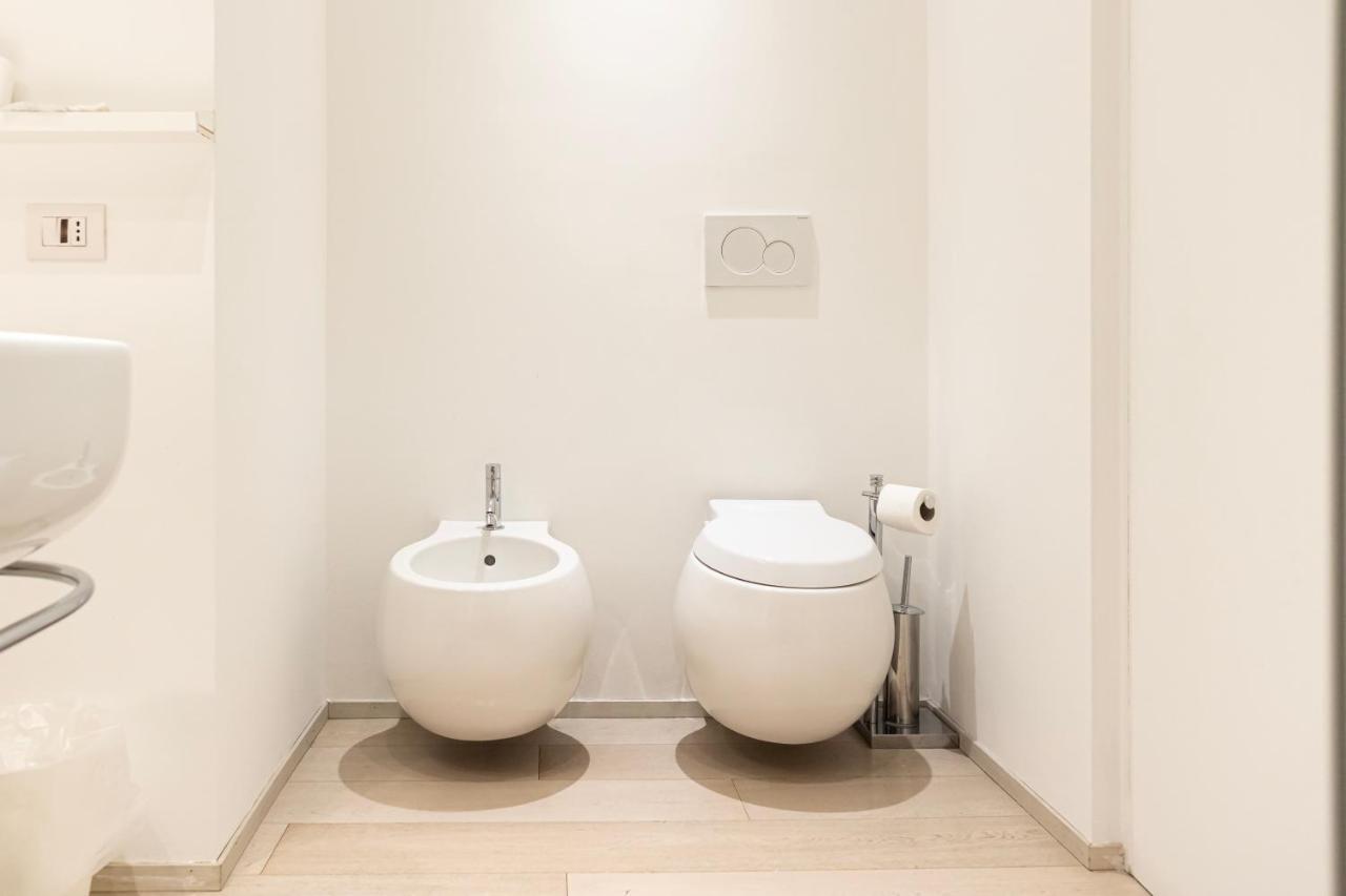 Elegante E Spazioso Quadrilocale In Porta Venezia Milán Exterior foto