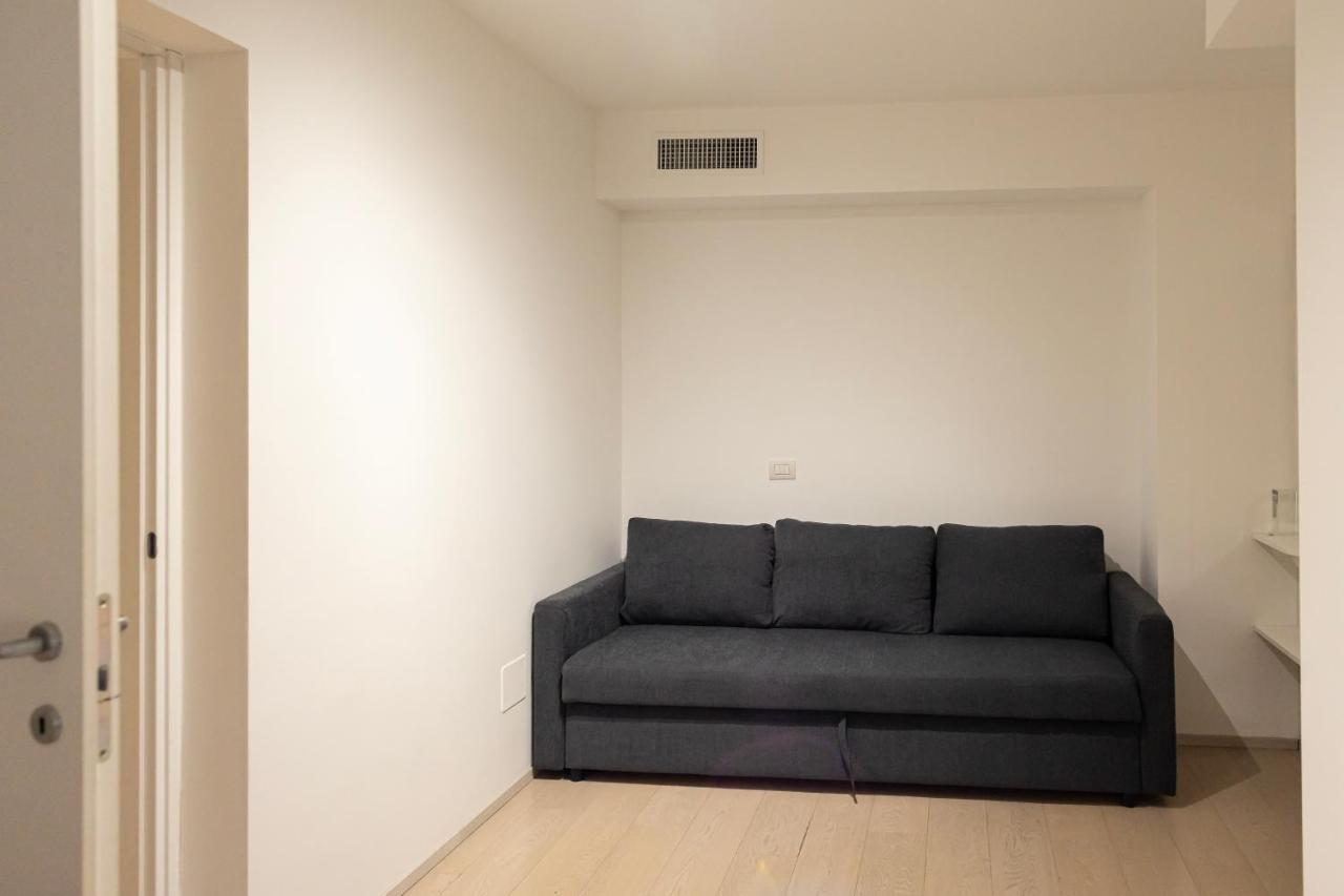 Elegante E Spazioso Quadrilocale In Porta Venezia Milán Exterior foto