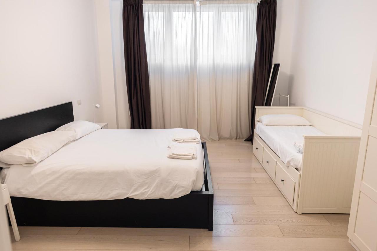 Elegante E Spazioso Quadrilocale In Porta Venezia Milán Exterior foto