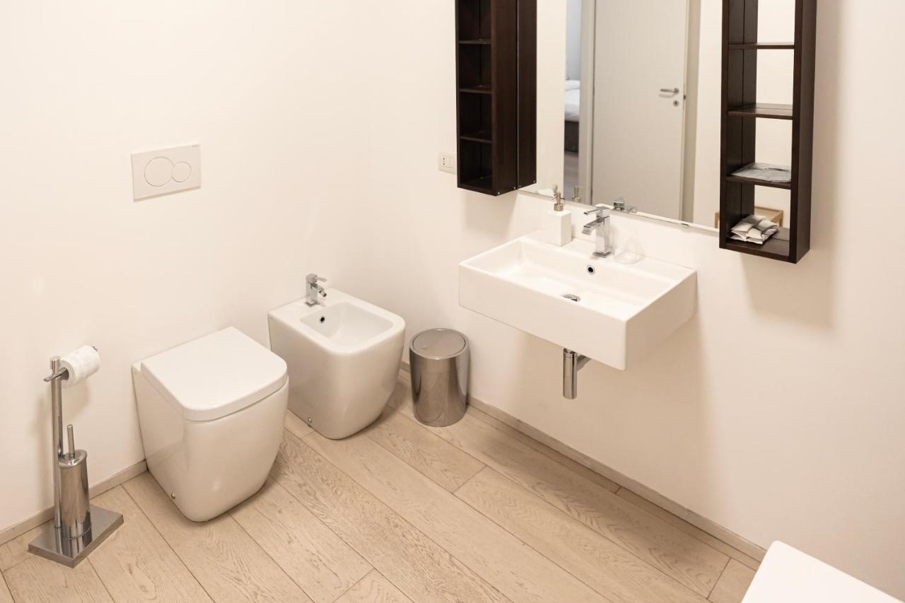 Elegante E Spazioso Quadrilocale In Porta Venezia Milán Exterior foto