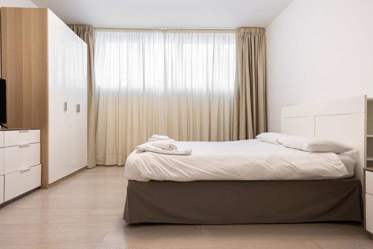 Elegante E Spazioso Quadrilocale In Porta Venezia Milán Exterior foto